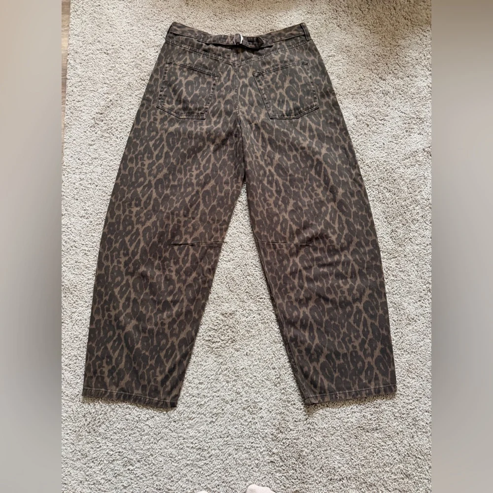 BDG Urban Outfitters Logan Printed Buckle Baggy Barrel Jeans. - Picture 5 of 8